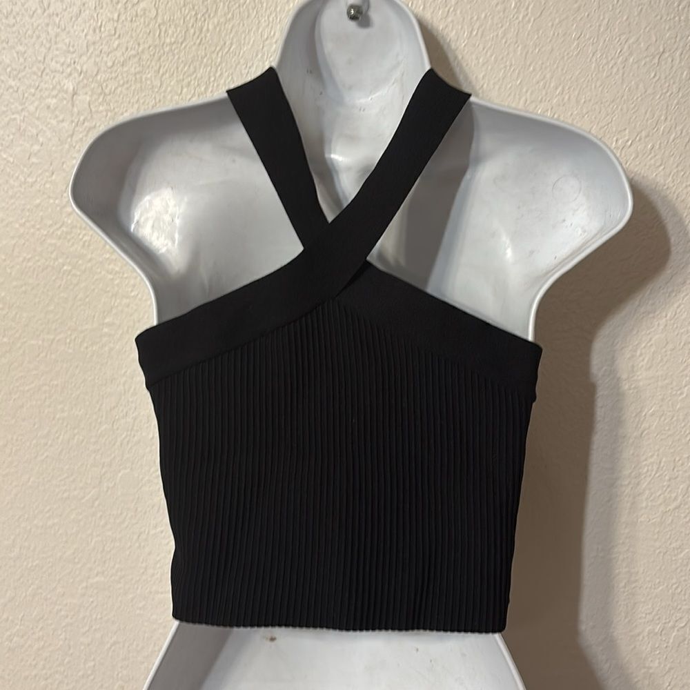 Sincerely Jules Ribbed Halter Tank Large - Picture 6 of 6